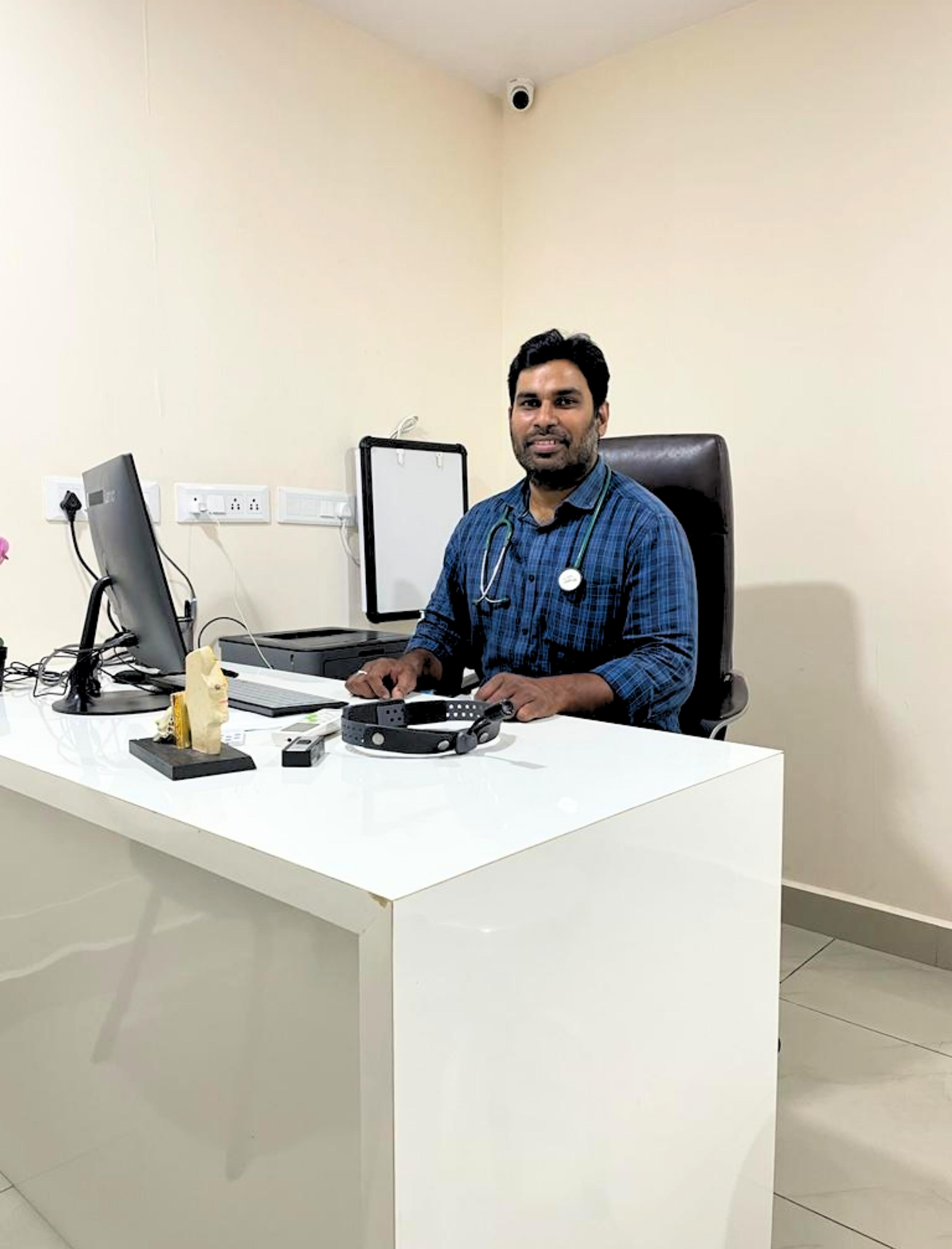 dr karan yadav consultant ent specialsit